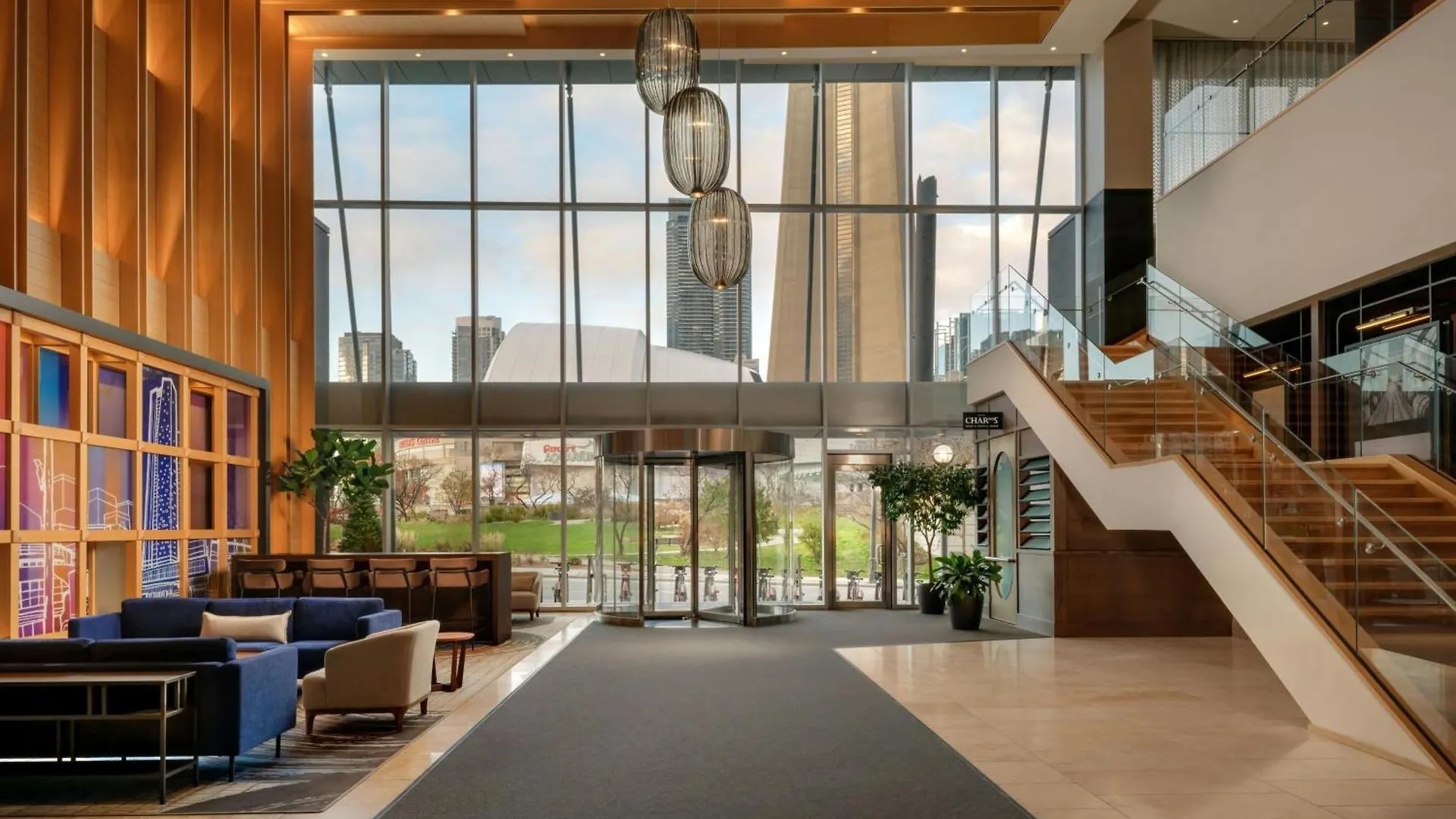 5 Airport Hotels Near Redpath Sugar Worth Booking