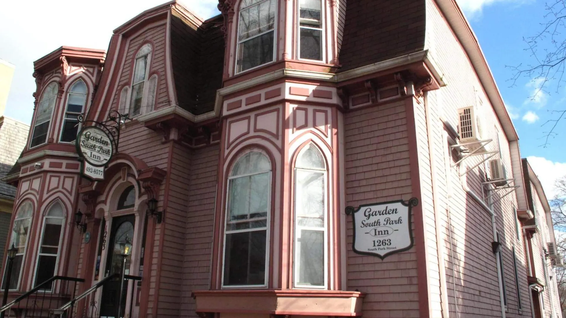 9 Central Hotels in Downtown Halifax That Stand Out
