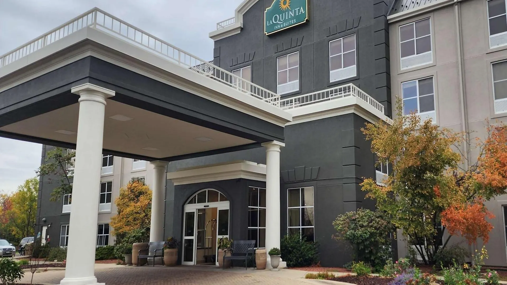 5 Business Hotels Near Greenfield Park Worth Booking
